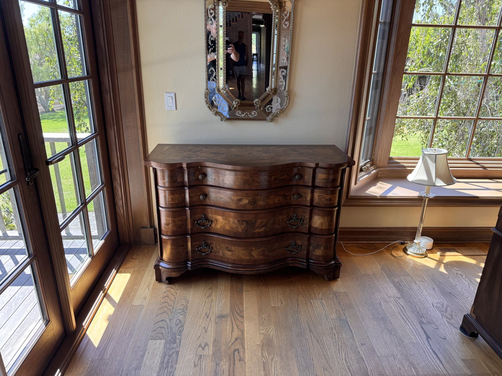 Delivered home in semi-gloss lacquer, grain back in full depth